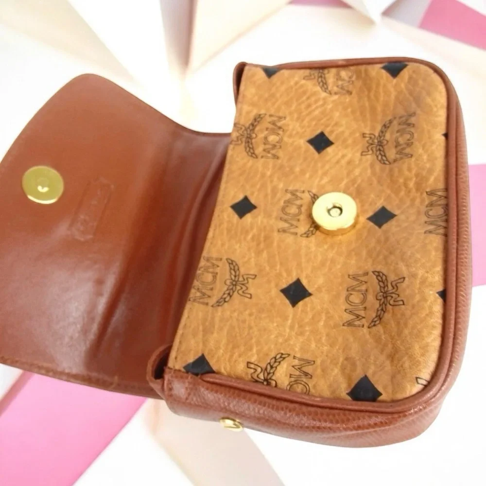 MCM Visettos Leather Pouch- Germany 😍🔥